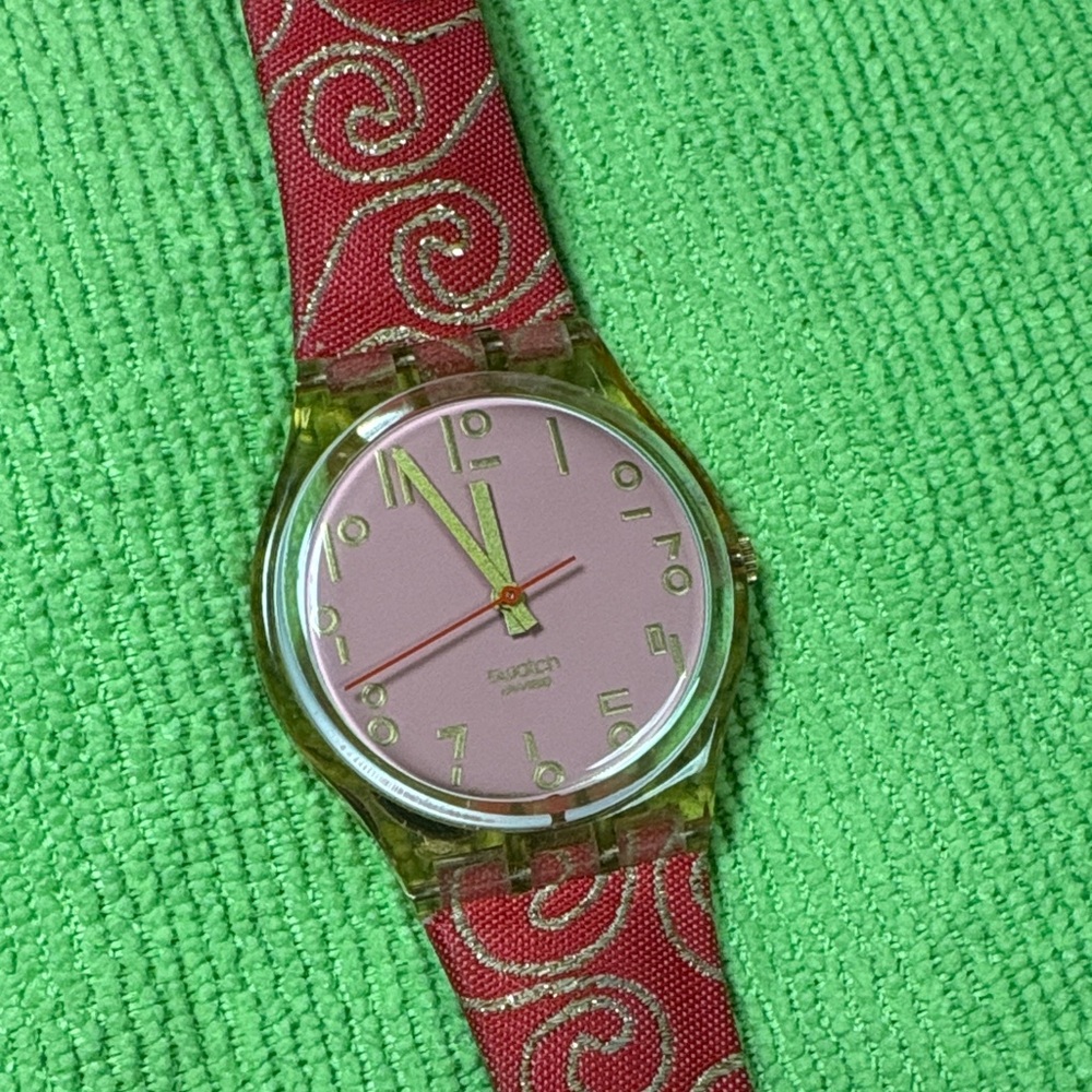 Coral pink Swirl Pattern Swatch Watch - Picture 5 of 12